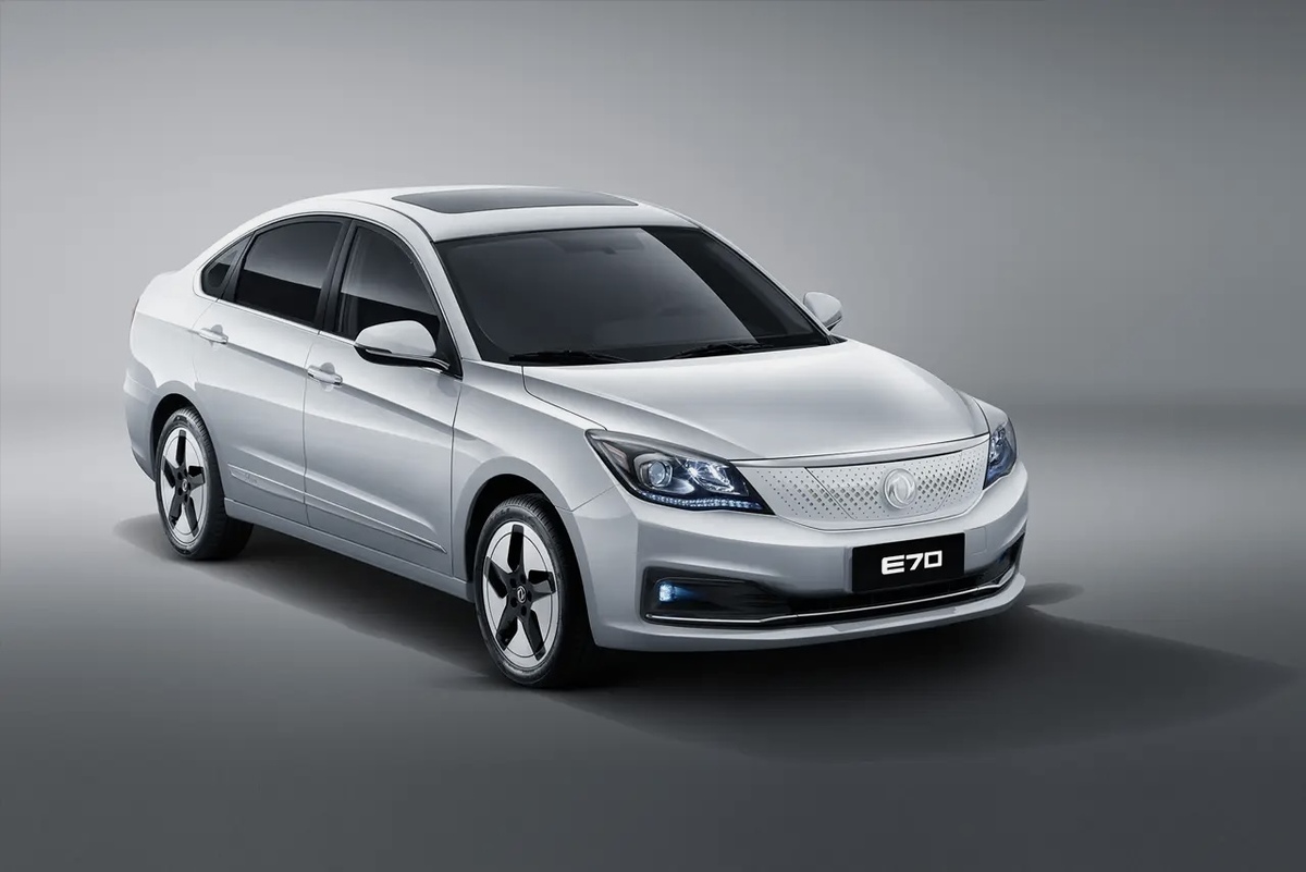 Dongfeng E70