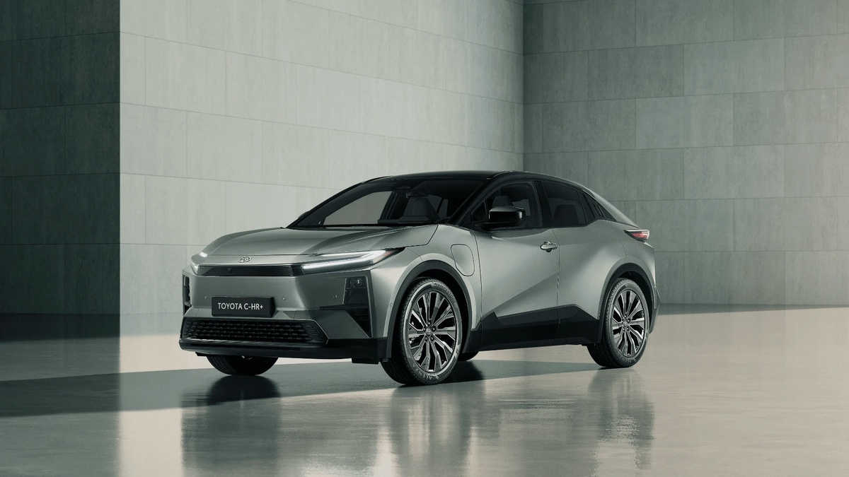Atara ревю toyota ch r + EV 2026 