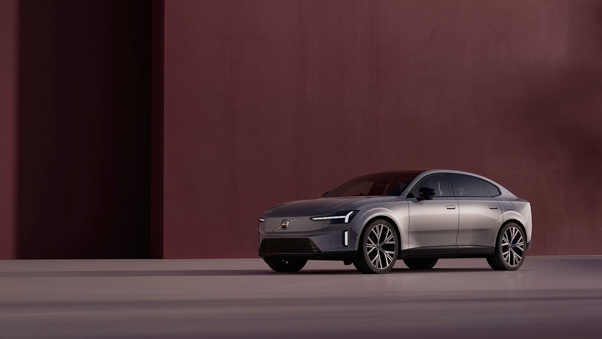 Volvo ES90 
