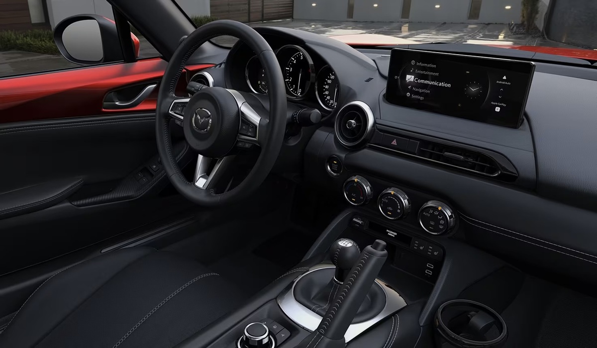 Mazda mx-5 interior 