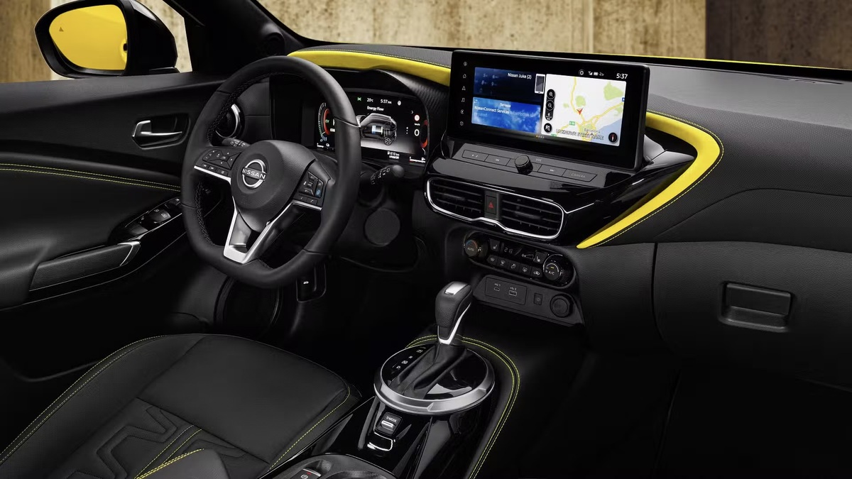 Nissan Juke interior atara review 