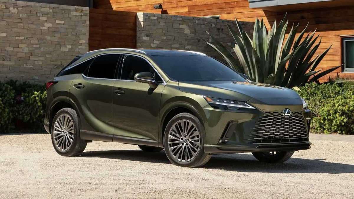 Lexus RX Atara review 