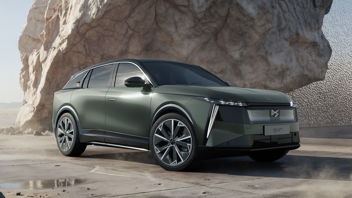 DS N°7 Hybrid 2026