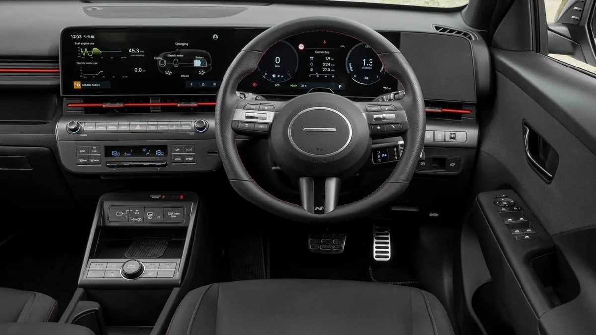 HYUNDAI KONA Interior 