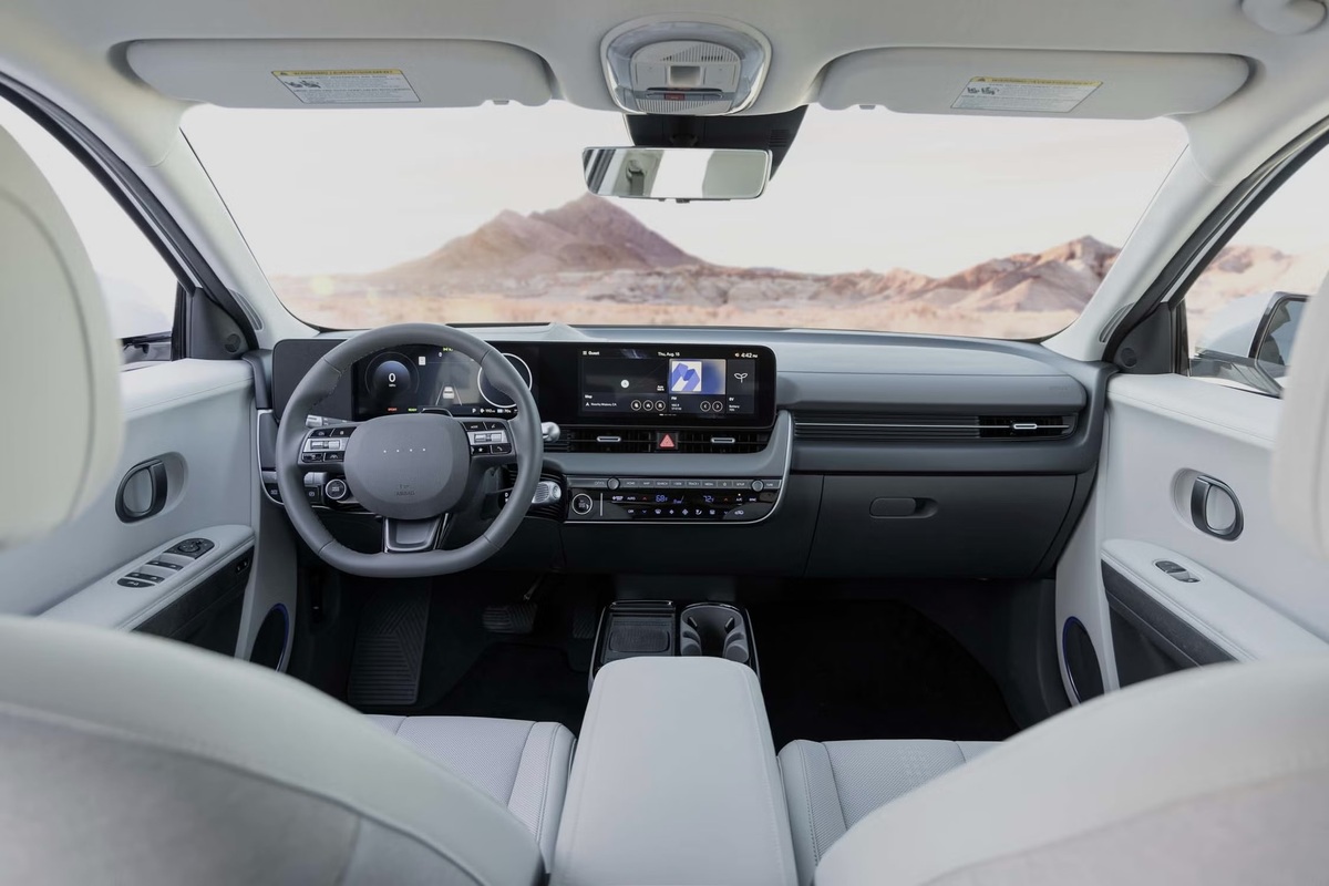 Hyundai IONIQ 5 interior 