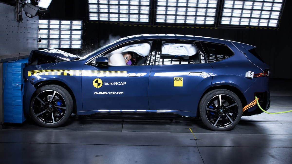 Euro NCAP BMW iX3