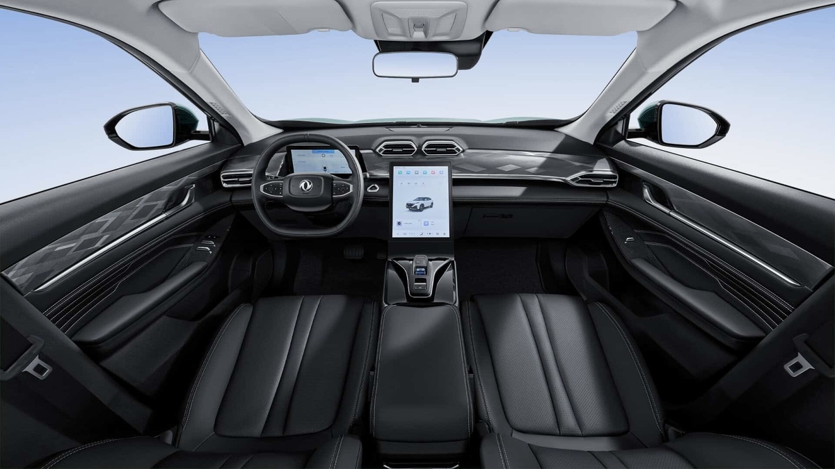 Dongfeng Mage Interior 