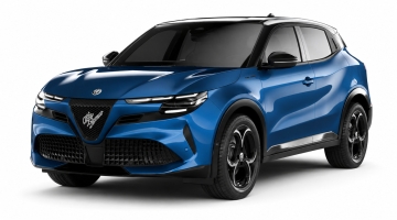 Alfa Romeo Junior Ibrida: италиански дизайн и усещане, което липсва на много SUV модели