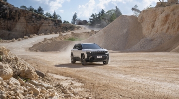 Jeep Compass 4xe идва в Европа с 375 к.с. и над 600 км пробег