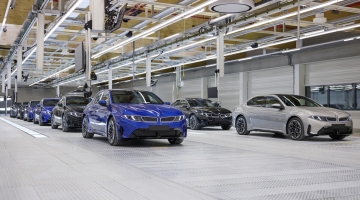 BMW стартира серийното производство на i3 в Мюнхен след силно търсене на модела