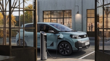Dacia мести производството на новия Spring от Китай в Европа