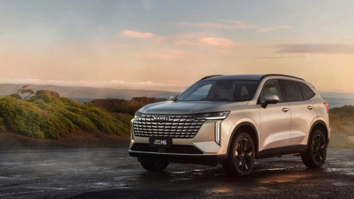 Големият китайски сблъсък: Geely vs. Haval vs. Dongfeng