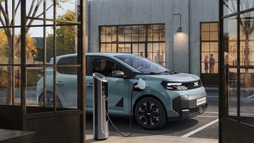 Dacia мести производството на новия Spring от Китай в Европа