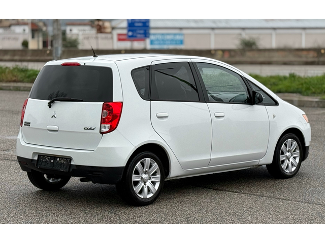 1.1i 75к.с *Климатик* - автомобили, коли, обяви за нови и употребявани 5