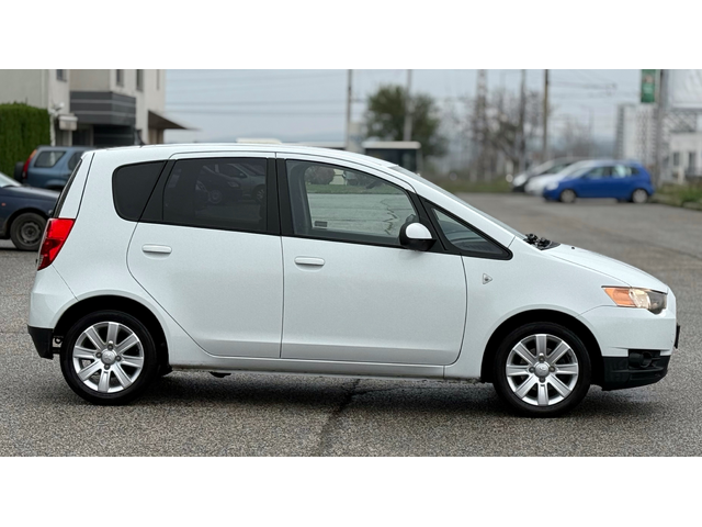 1.1i 75к.с *Климатик* - автомобили, коли, обяви за нови и употребявани 7