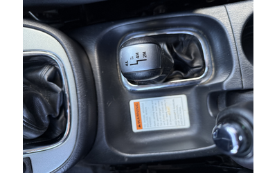 2.0i ФЕЙСЛИФТ УНИКАТ - автомобили, коли, обяви за нови и употребявани 14