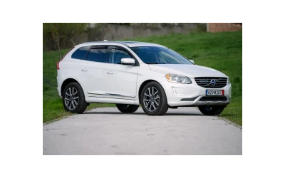 2016-volvo-xc60-t5-premium - 1