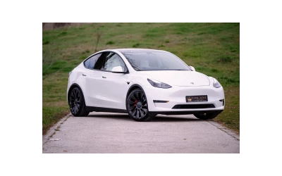 2021-tesla-model-y-performance - 2