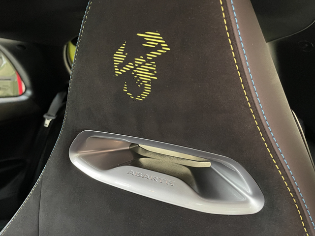 Abarth 500 e TURISMO 42 kWh 155 hp - автомобили, коли, обяви за нови и употребявани 14