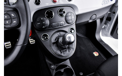 Abarth 595 1.4 T-jet 145 hp - автомобили, коли, обяви за нови и употребявани 13