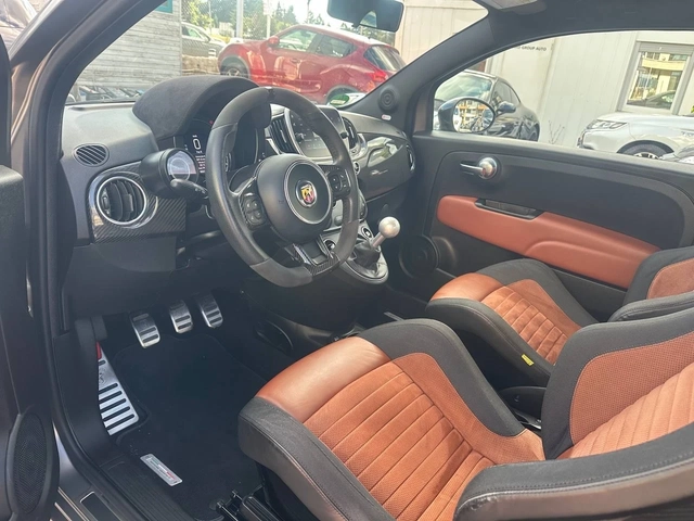 Abarth 595 180к.с. SABELT CARBON Competizione Full Carbon - автомобили, коли, обяви за нови и употребявани 9