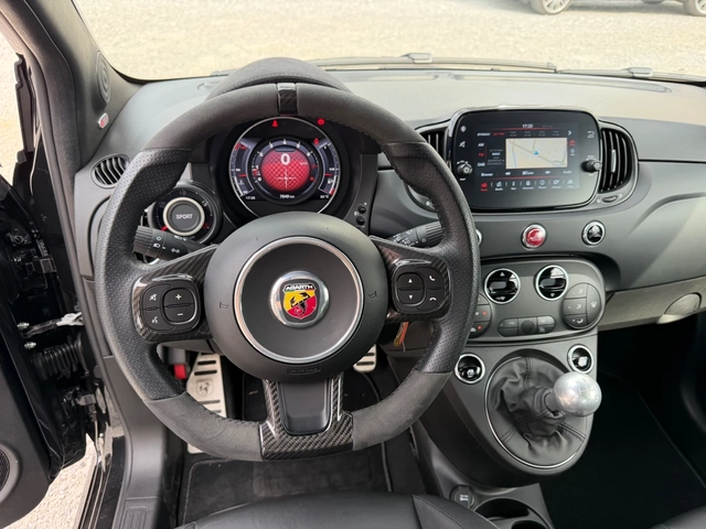 Abarth 595 695 Competizione CARBON SABELT Record Monza - автомобили, коли, обяви за нови и употребявани 10