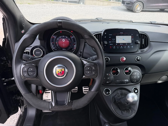 Abarth 595 695 Competizione CARBON SABELT Record Monza - автомобили, коли, обяви за нови и употребявани 12