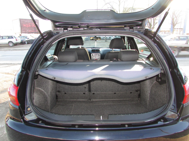 Alfa Romeo 147 1.6i EURO4 - автомобили, коли, обяви за нови и употребявани 14