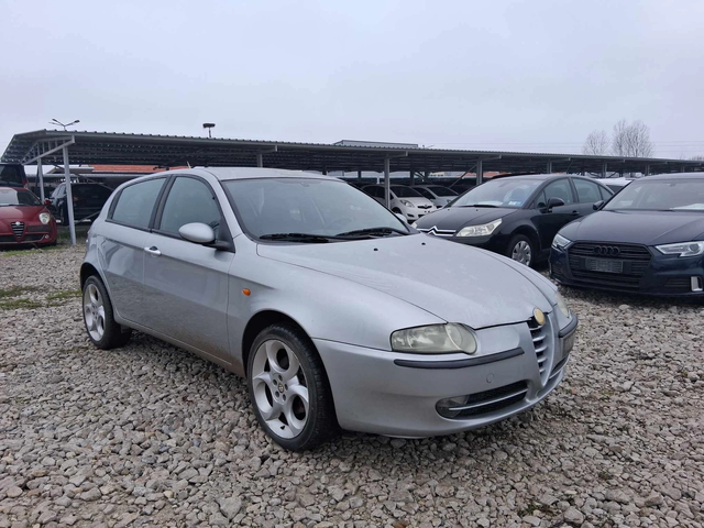 Alfa Romeo 147 Внос Италия - автомобили, коли, обяви за нови и употребявани 6