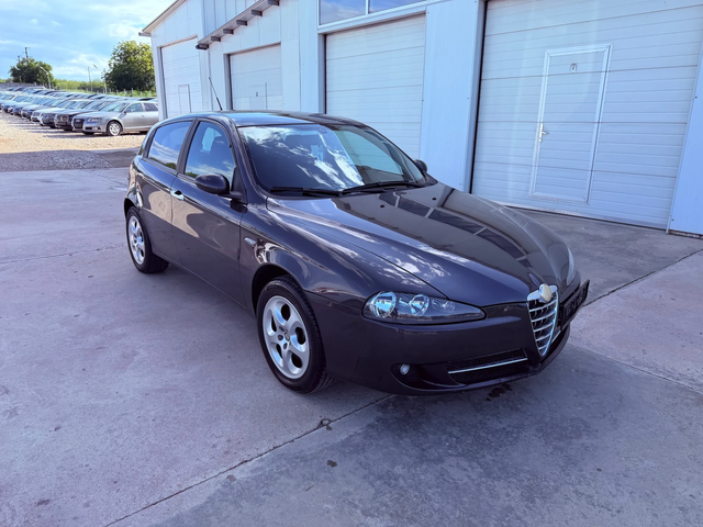 Alfa Romeo 147 1.6i 16V* GPL-Metano* UNIKAT* - автомобили, коли, обяви за нови и употребявани 11