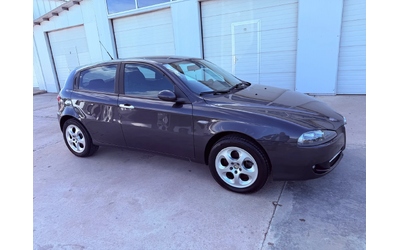 Alfa Romeo 147 1.6i 16V* GPL-Metano* UNIKAT* - автомобили, коли, обяви за нови и употребявани 12