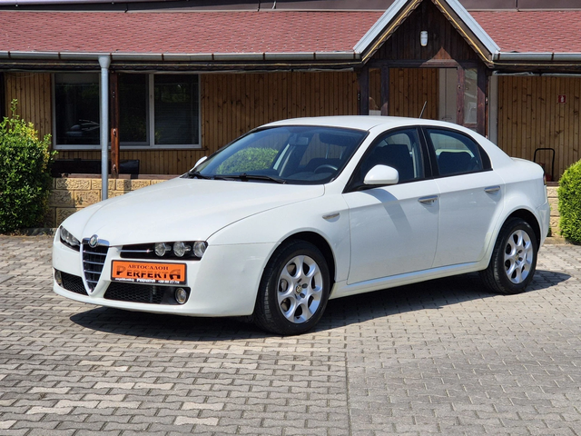 Alfa Romeo 159 1.9jtdm 120к.с. - автомобили, коли, обяви за нови и употребявани 0