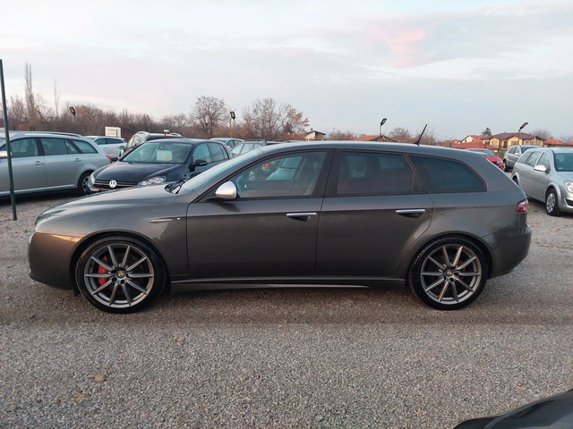 Alfa Romeo 159 sportwagon Ti 2.0 JTDM 16V - автомобили, коли, обяви за нови и употребявани 1