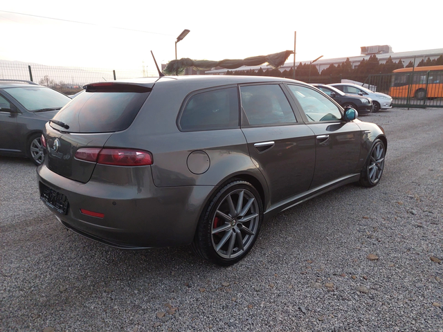 Alfa Romeo 159 sportwagon Ti 2.0 JTDM 16V - автомобили, коли, обяви за нови и употребявани 5