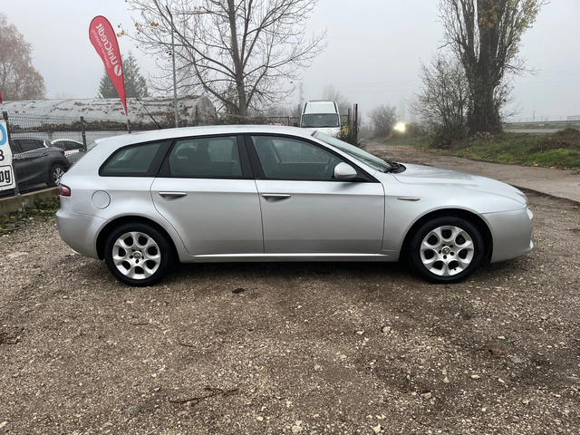 Alfa Romeo 159 sportwagon 1.9jTD-120-ITALIA - автомобили, коли, обяви за нови и употребявани 3