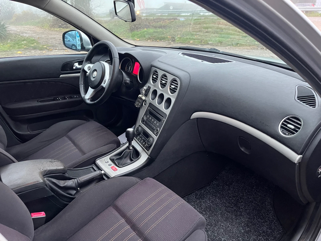 Alfa Romeo 159 sportwagon 1.9jTD-120-ITALIA - автомобили, коли, обяви за нови и употребявани 4
