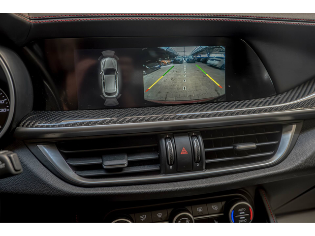 Alfa Romeo 2.9 BiTurbo Q4/AWD/Carbon/Harman Kardon/Камера - автомобили, коли, обяви за нови и употребявани 12