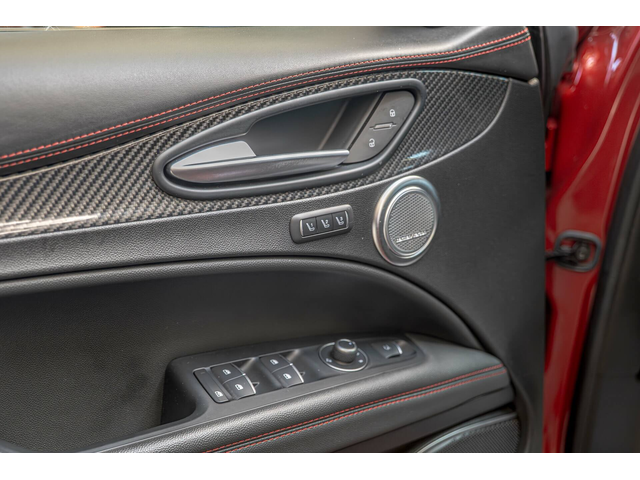 Alfa Romeo 2.9 BiTurbo Q4/AWD/Carbon/Harman Kardon/Камера - автомобили, коли, обяви за нови и употребявани 6