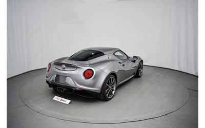 alfa-romeo-4c-1-7-240-ks - 4