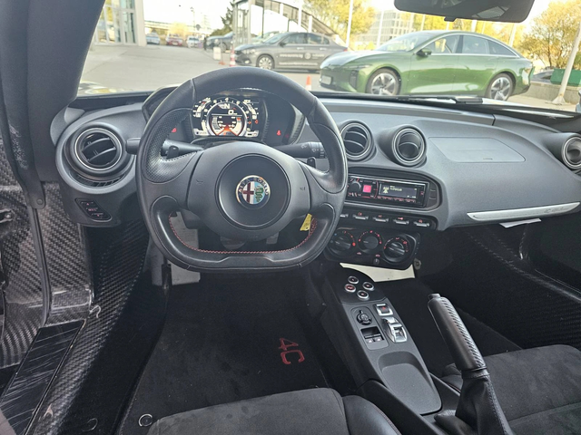 Alfa Romeo 4C 1.7 (240 кс) TCT - автомобили, коли, обяви за нови и употребявани 8