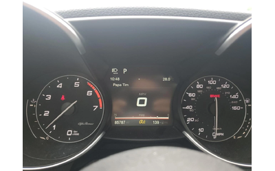 Alfa Romeo Giulia Q4/KEYLESS/ОБДУХВАНЕ/КАМЕРА - автомобили, коли, обяви за нови и употребявани 8