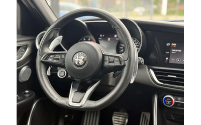 Alfa Romeo Giulia * CARFAX * ЦЕНА ДО БГ - автомобили, коли, обяви за нови и употребявани 8