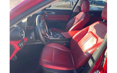 Alfa Romeo Giulia * CARFAX * ЦЕНА ДО БГ - автомобили, коли, обяви за нови и употребявани 9