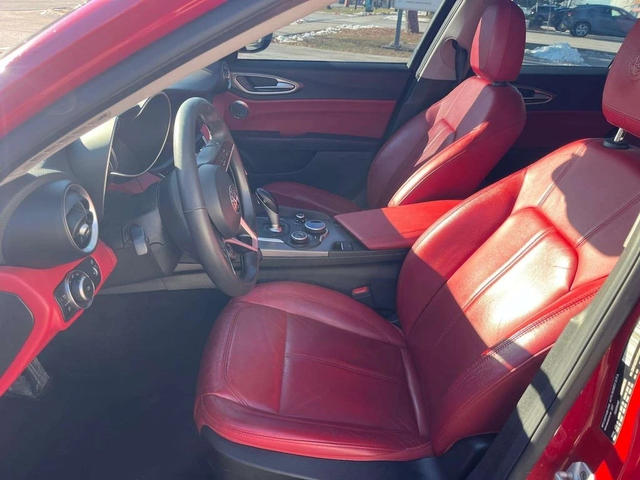 Alfa Romeo Giulia * CARFAX * ЦЕНА ДО БГ - автомобили, коли, обяви за нови и употребявани 9