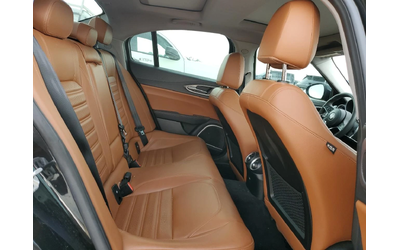 Alfa Romeo Giulia 2018 ALFA ROMEO GIULIA TI Q4 - автомобили, коли, обяви за нови и употребявани 9