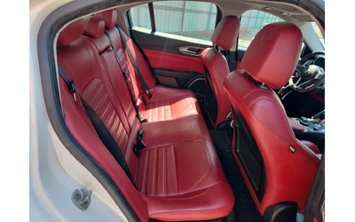 Alfa Romeo Giulia 2017 ALFA ROMEO GIULIA TI - автомобили, коли, обяви за нови и употребявани 9