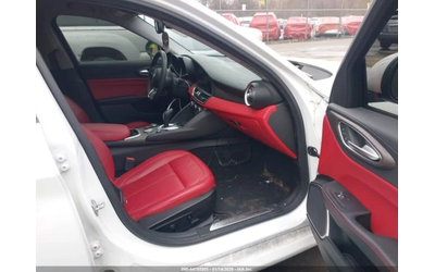 Alfa Romeo Giulia TI AWD - автомобили, коли, обяви за нови и употребявани 10