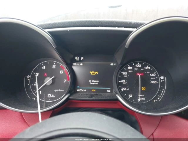 Alfa Romeo Giulia TI AWD - автомобили, коли, обяви за нови и употребявани 12