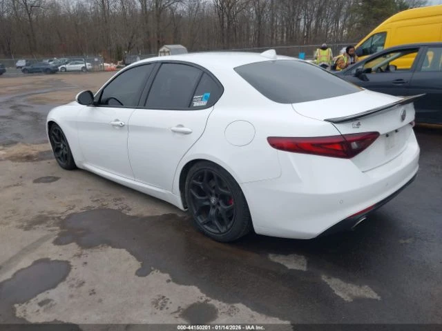 Alfa Romeo Giulia TI AWD - автомобили, коли, обяви за нови и употребявани 2