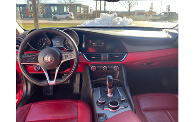 Alfa Romeo Giulia TI С РЕГИСТРАЦИЯ & АВТО КРЕДИТ - автомобили, коли, обяви за нови и употребявани 9